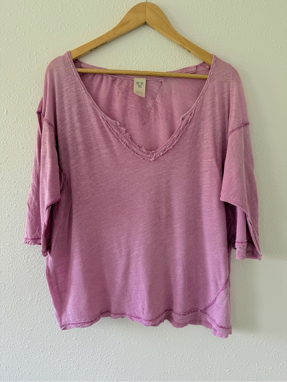 Free People We The Free Nina V-Neck Tee Size L Mauve Oversized Raw Edge Boho